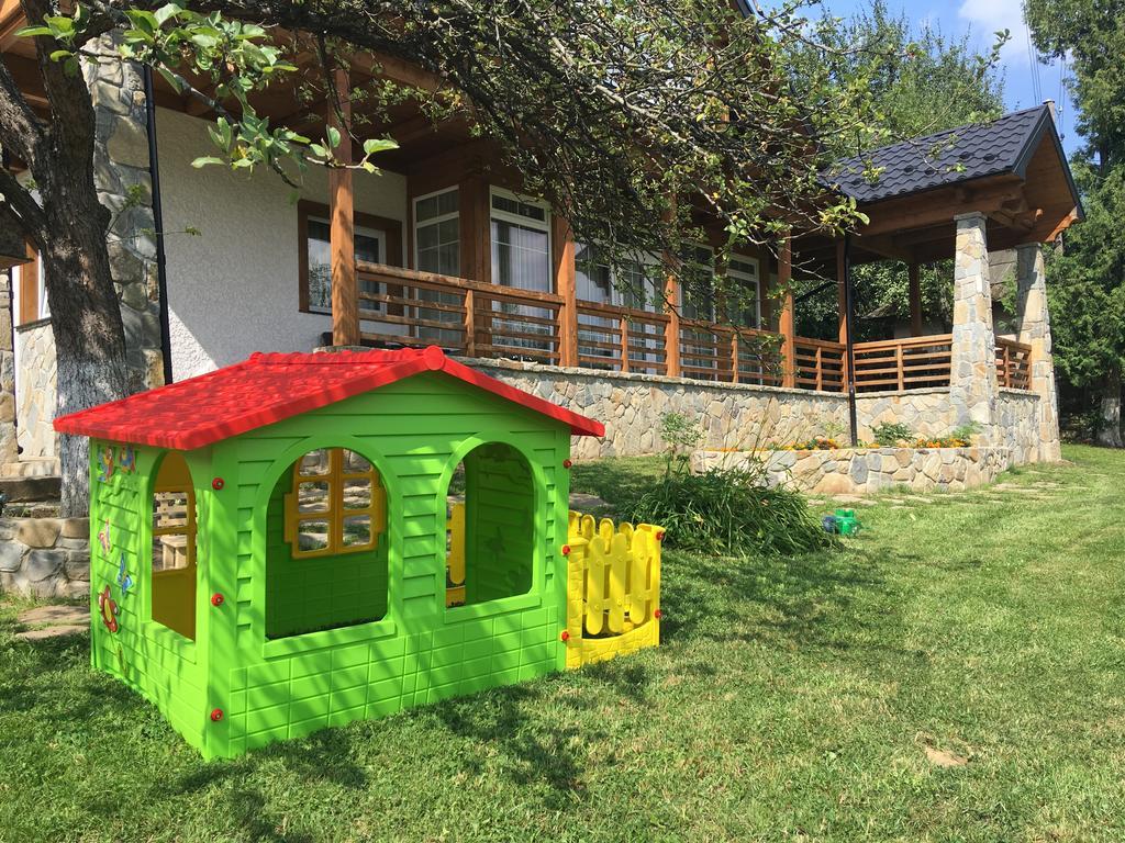 Cottage Familiya Verkhovyna Bagian luar foto