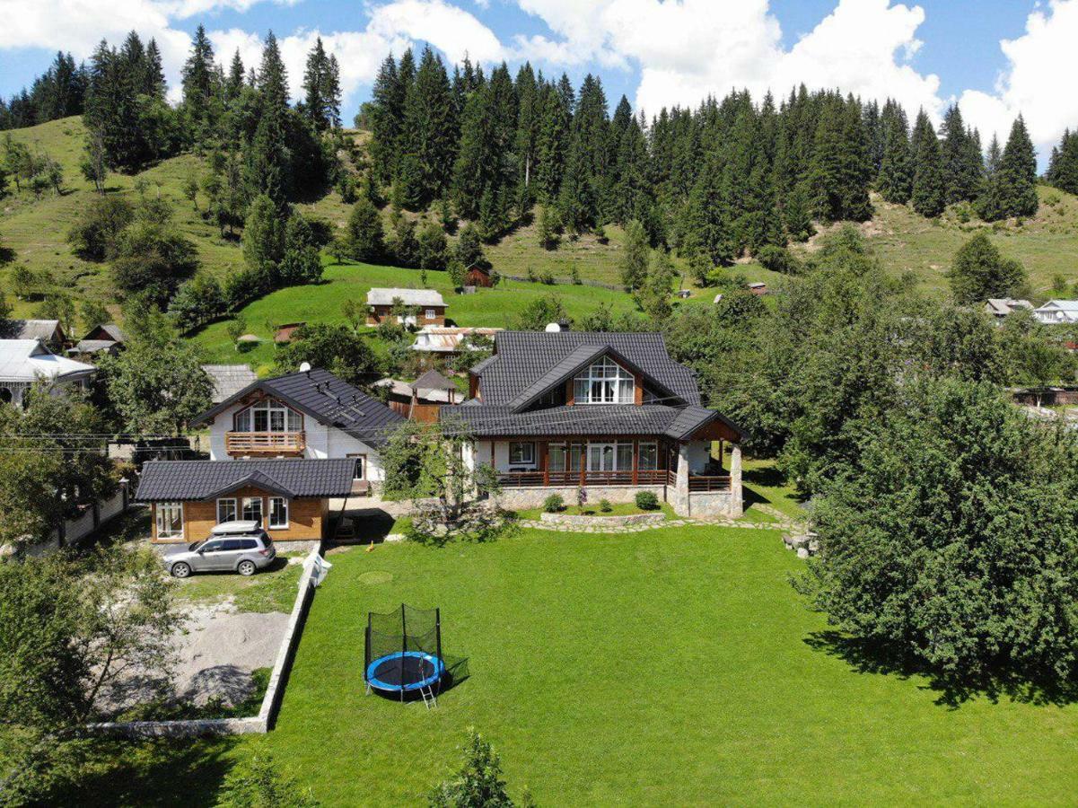 Cottage Familiya Verkhovyna Bagian luar foto
